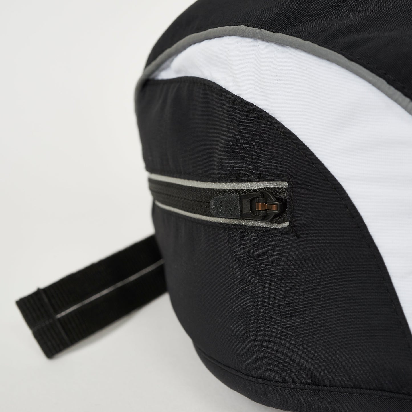 Palace Rack 25 Runner "Black"