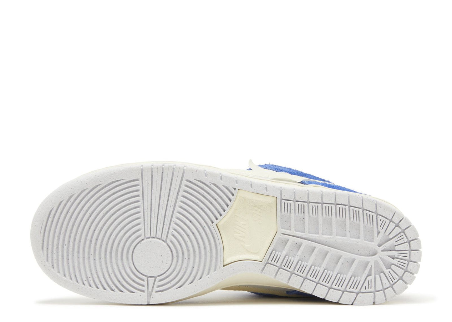 Fly Streetwear x Nike SB Dunk Low Pro QS "Gardenia"