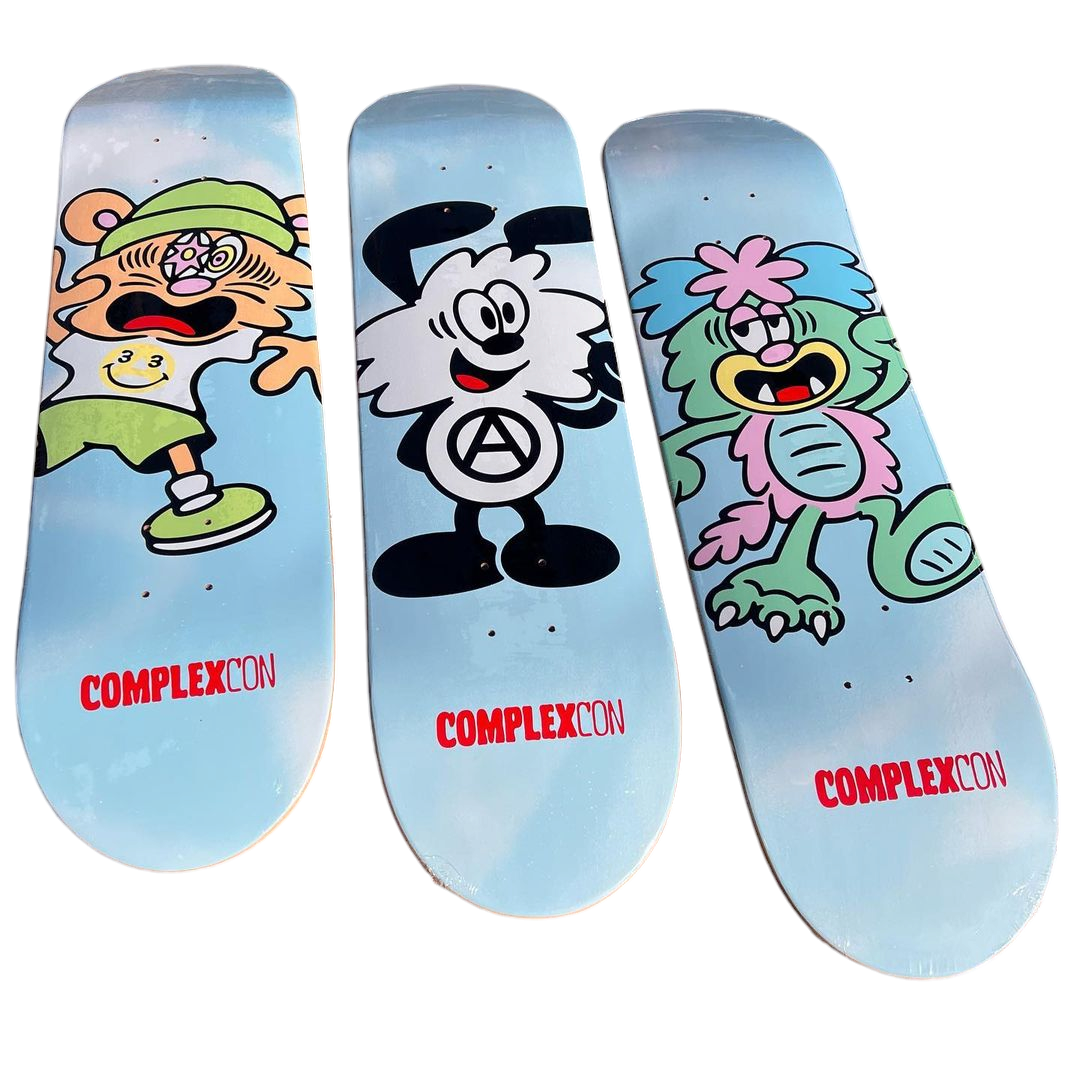 Verdy Skateboard Deck 3枚セット　スケボーデッキ Verdy x ComplexCon Skateboard Deck (Set of 3) – SneakersClinic