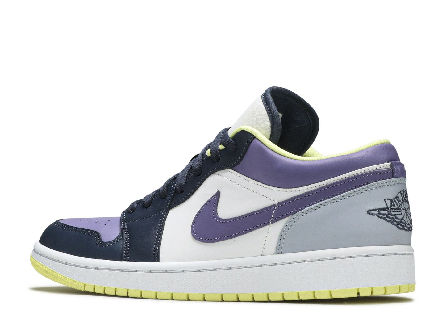 Air Jordan 1 Low SE WMNS Mismatched "Purple Magenta"