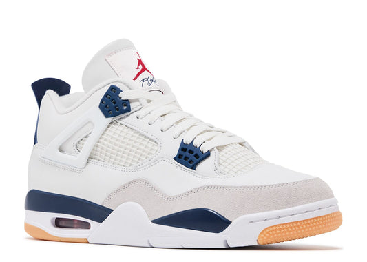 Nike SB x Air Jordan 4 Retro SP "Navy"