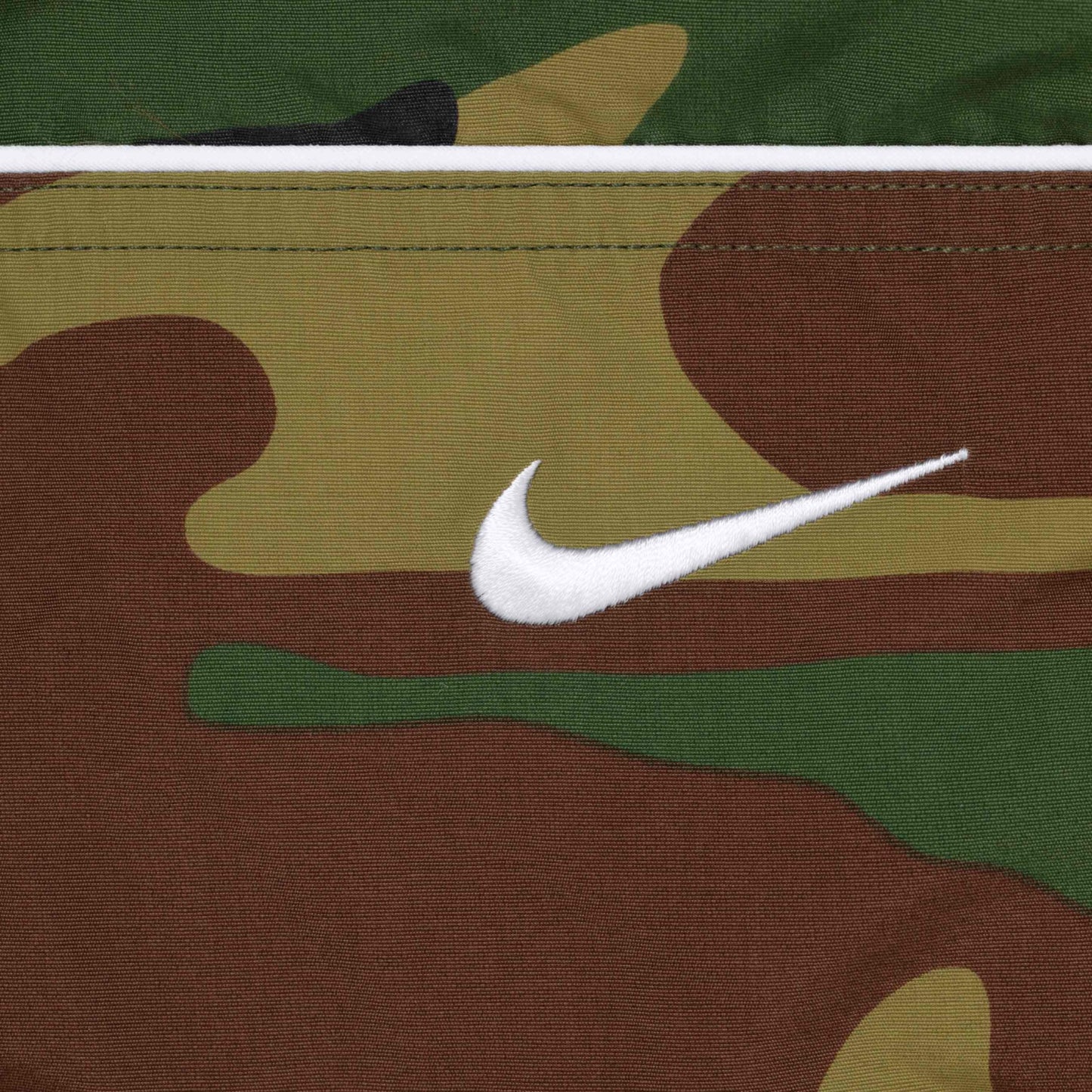 Supreme Nike Nylon Hooded Jacket "Woodland Camo"