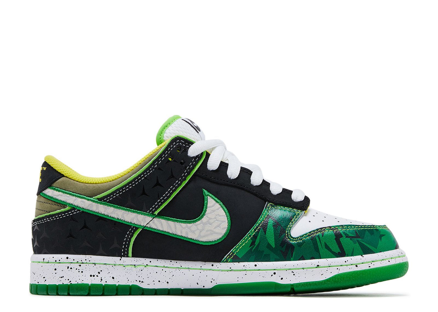 University of Oregon x Nike Dunk Low PE "What the Duck Away"