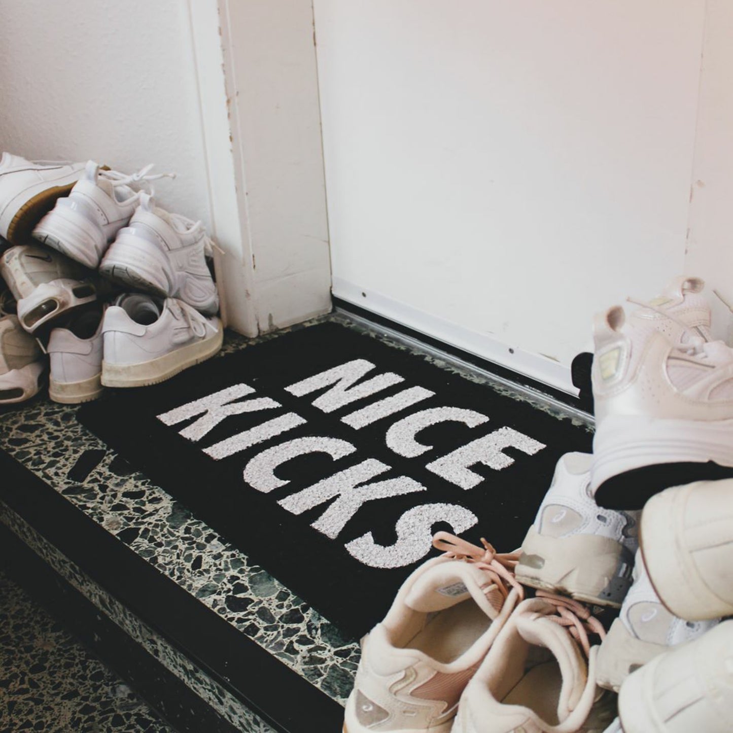 NICE KICKS Doormat "Monochrome"